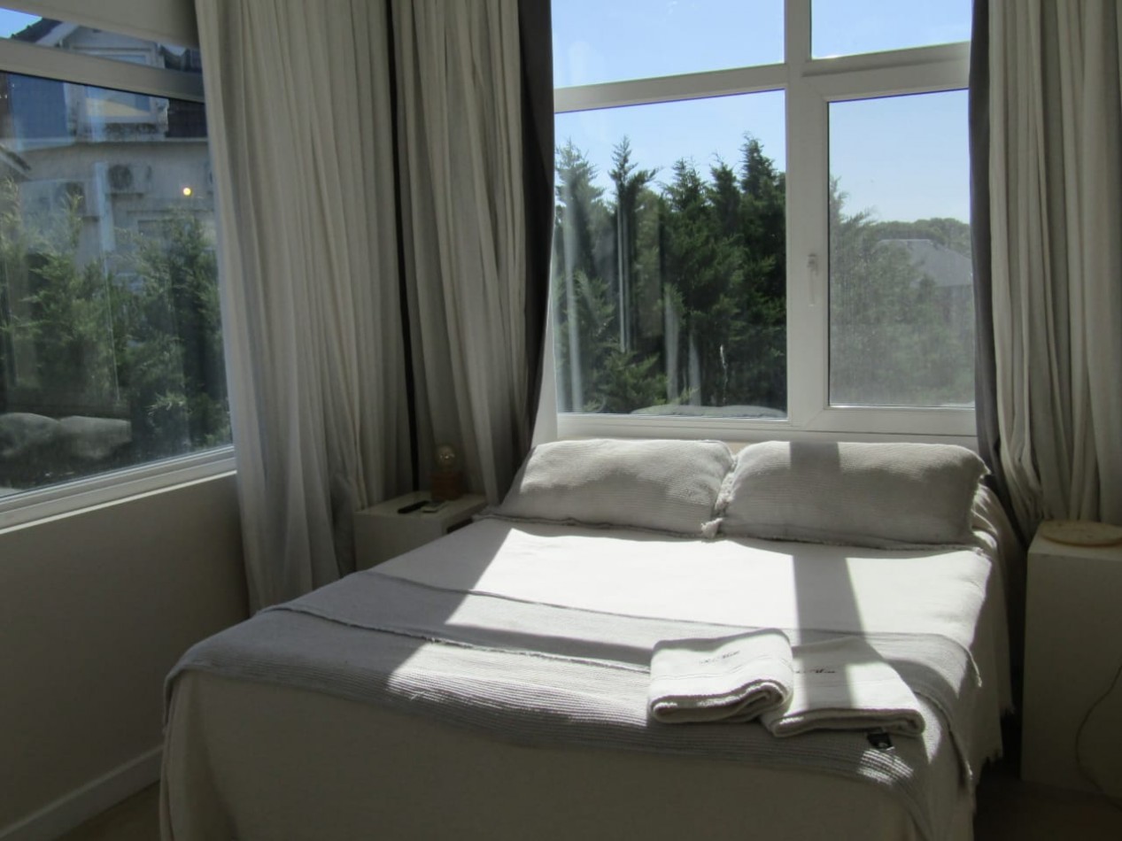 Importante duplex con vista al mar