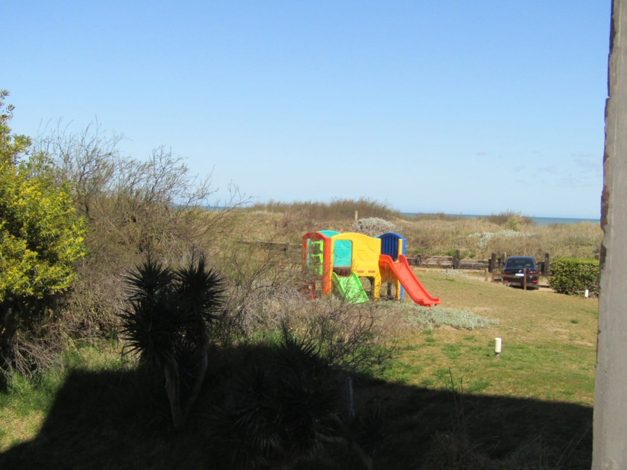 Amplio departamento en Carilo con vista al mar