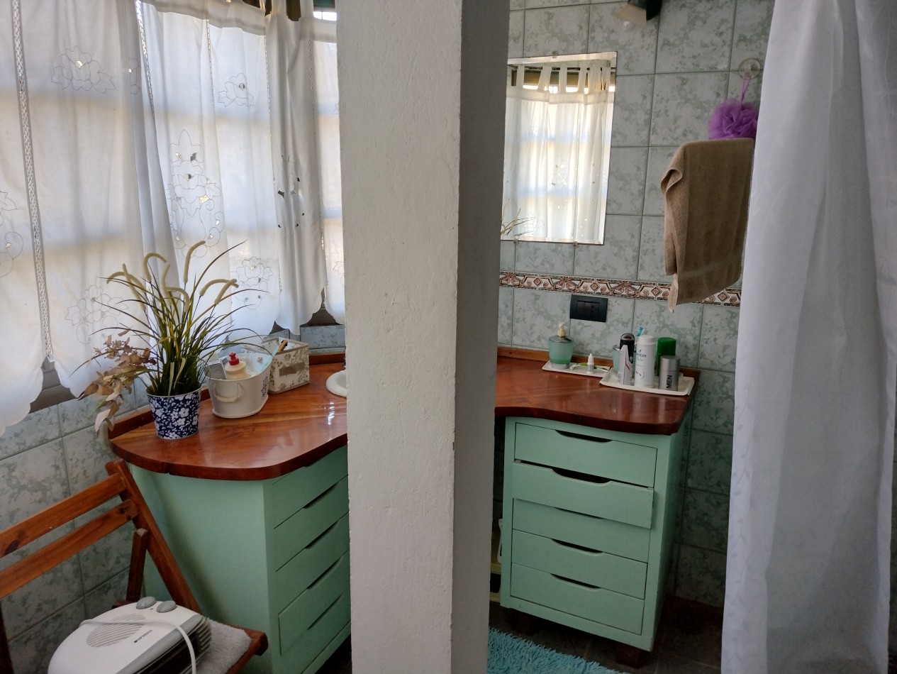 25 - AGRADABLE ESQUINA BALBOA