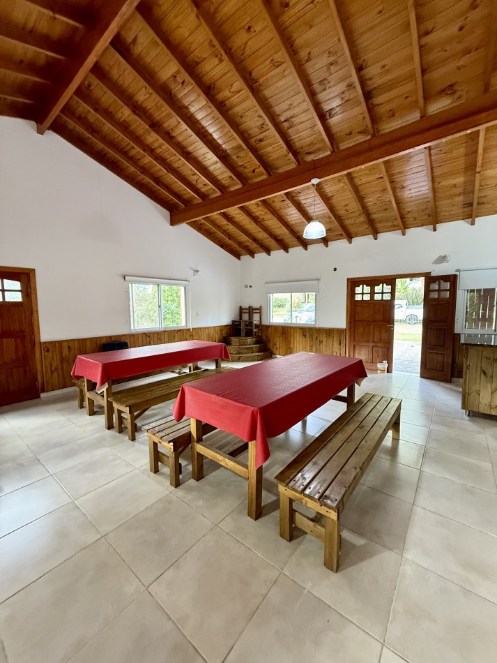 CASA EN ZONA "LOMAS DE VALERIA"