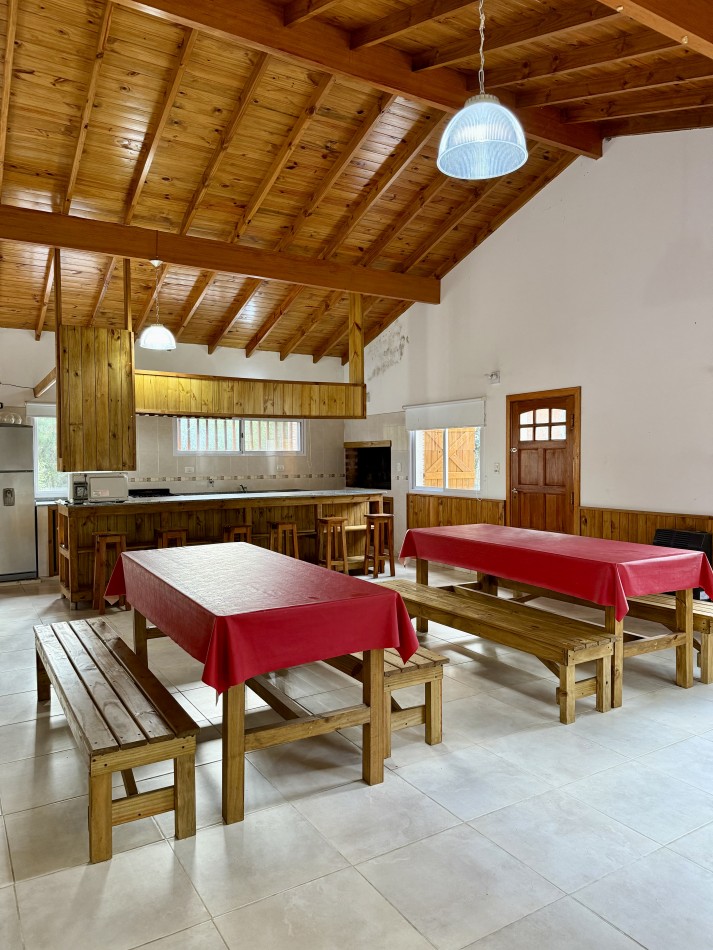 CASA EN ZONA "LOMAS DE VALERIA"