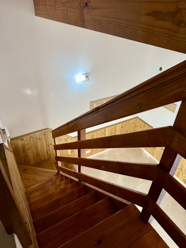 CASA EN ZONA "LOMAS DE VALERIA"