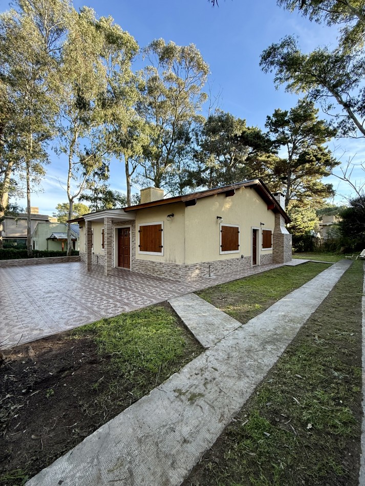 CASA EN ZONA "LOMAS DE VALERIA"