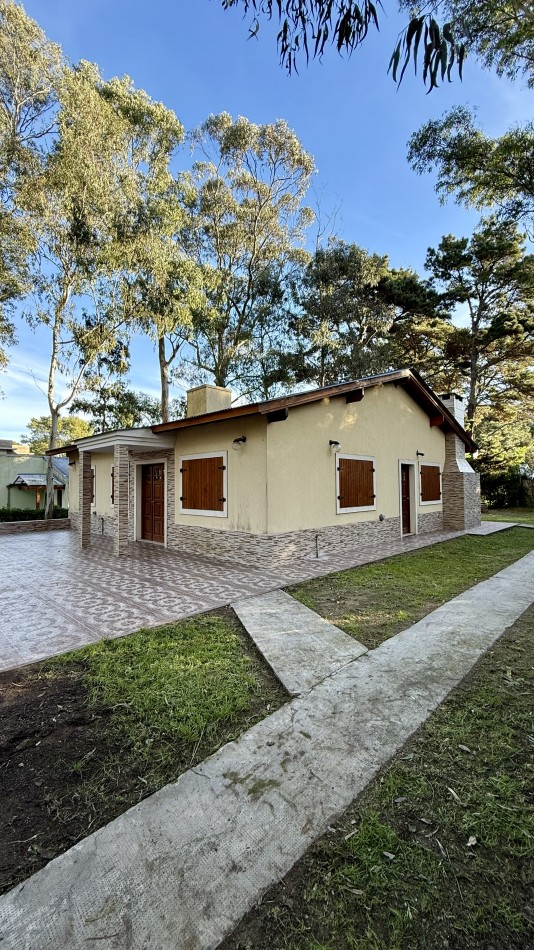 CASA EN ZONA "LOMAS DE VALERIA"