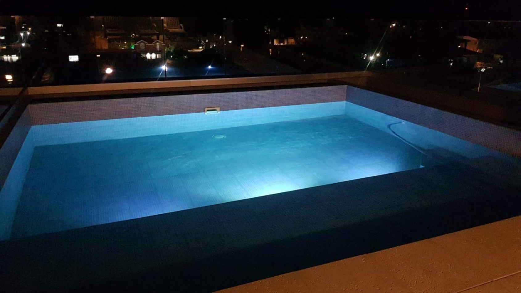 Departamento totalmente equipado frente al mar