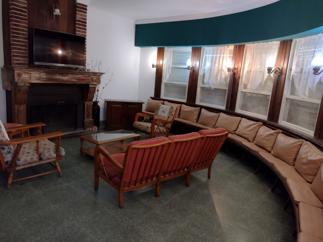 200 - HERMOSO CHALET A 2 CUADRAS DEL MAR EN PINAMAR 