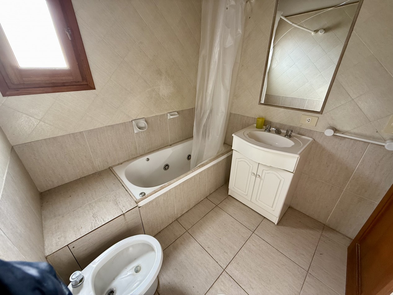 61 - Rosales y Azopardo (Esquina)