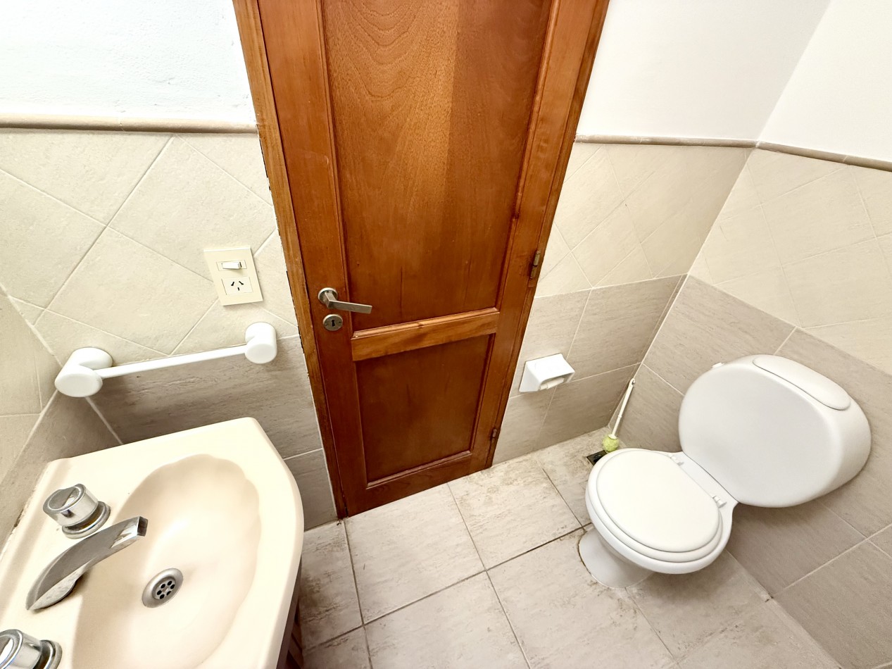 61 - Rosales y Azopardo (Esquina)