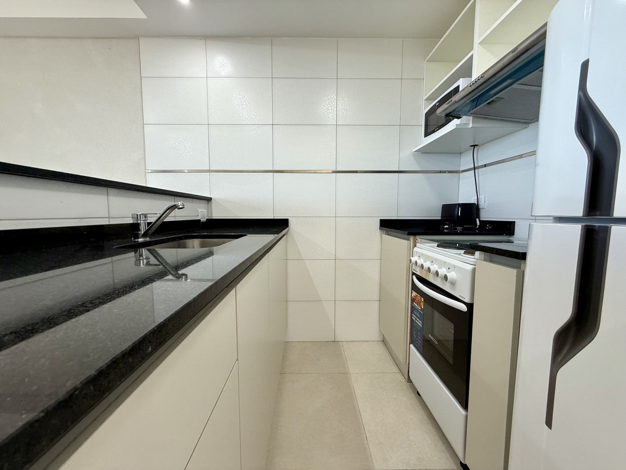 Departamento totalmente equipado frente al mar