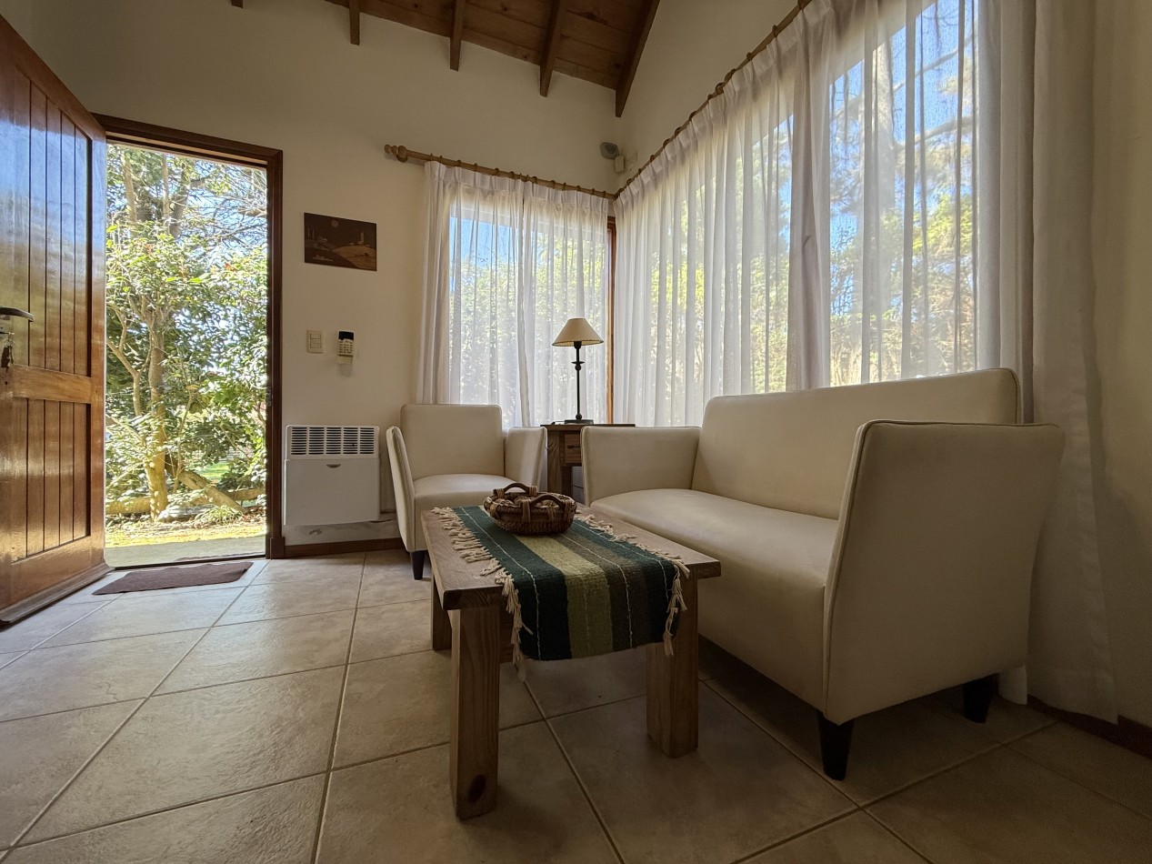 51/4 - RIVADAVIA 84 - U.F.4 (FONDO)