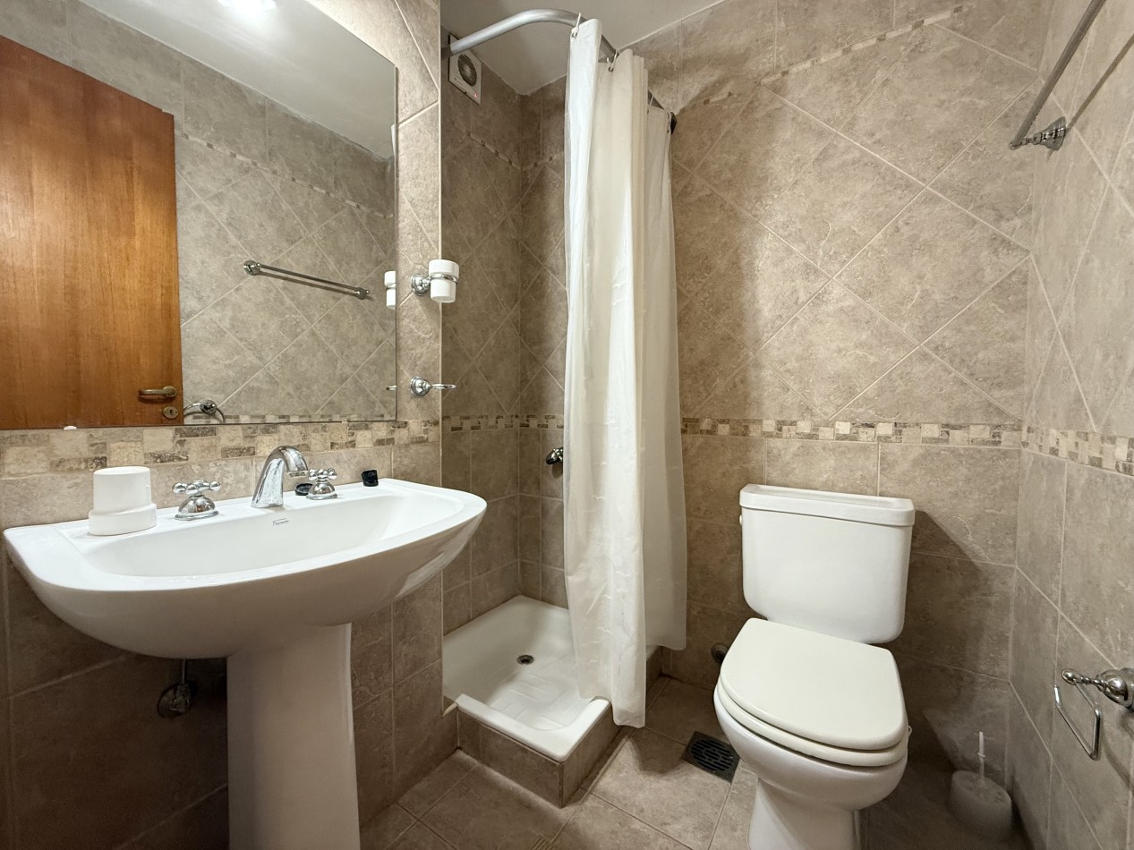 51/4 - RIVADAVIA 84 - U.F.4 (FONDO)