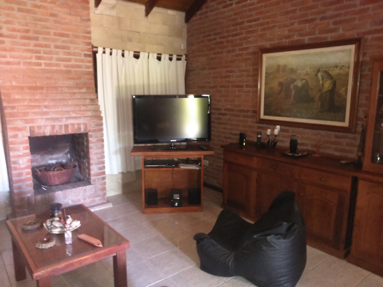 110 - CABRAL ESQUINA NEPTUNO