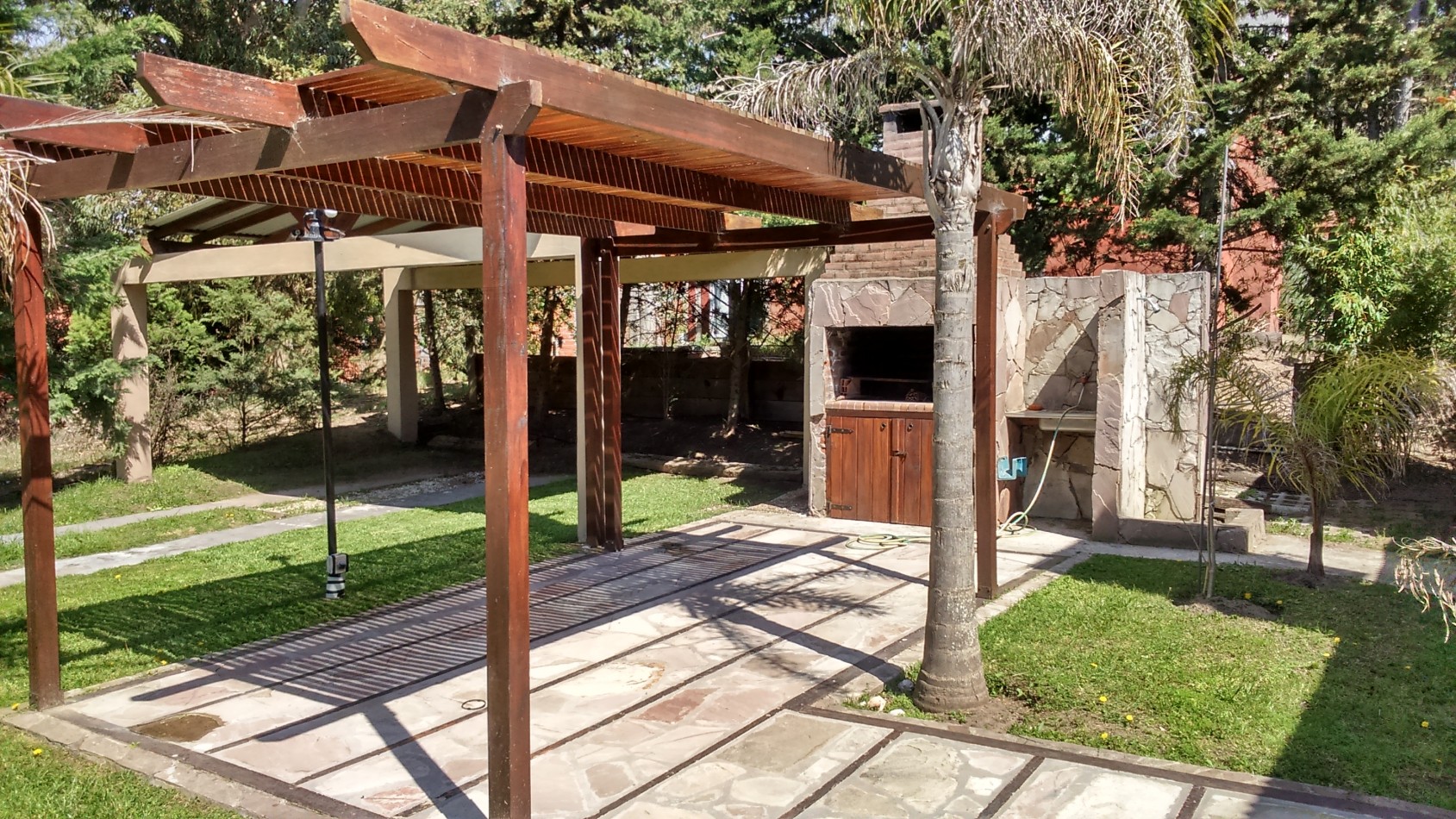 110 - CABRAL ESQUINA NEPTUNO