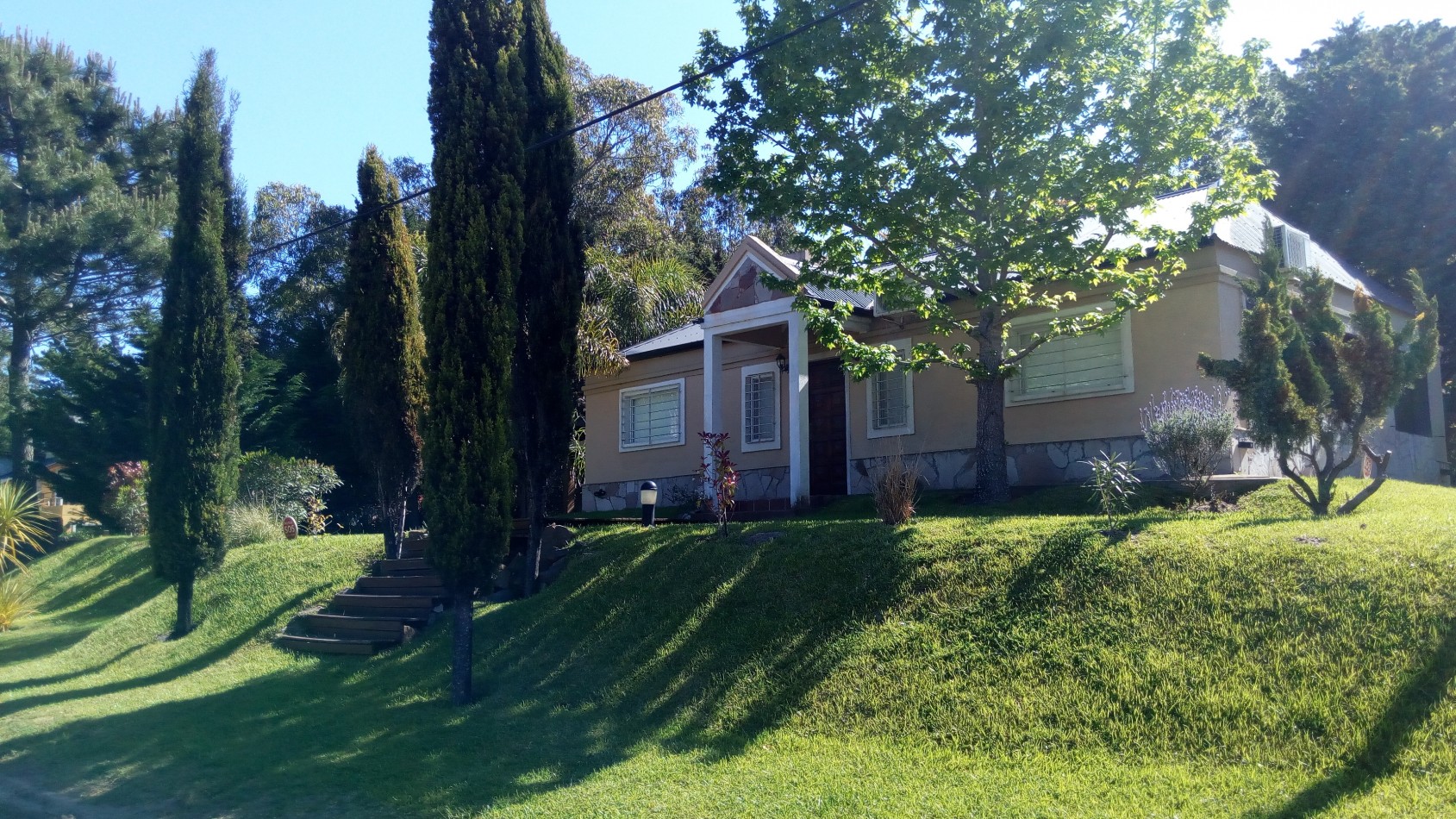 110 - CABRAL ESQUINA NEPTUNO