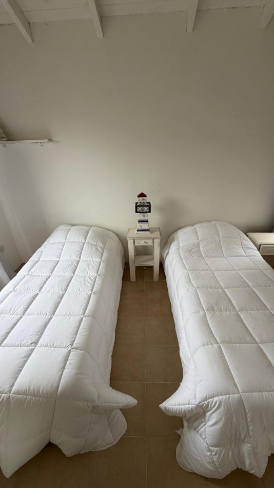 84 - DUPLEX CON PILETA FRENTE AL MAR