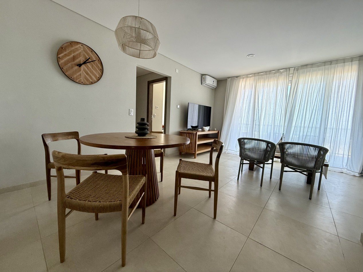 Departamento con vista al mar.