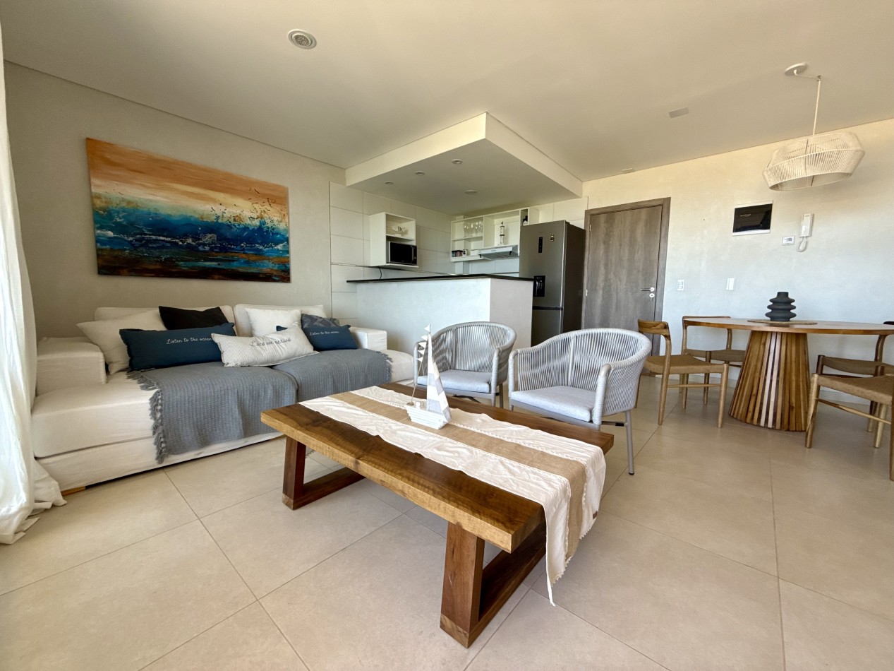 Departamento con vista al mar.