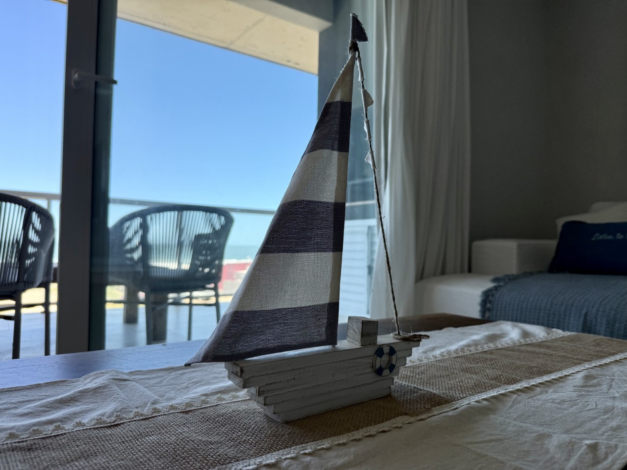 Departamento con vista al mar.