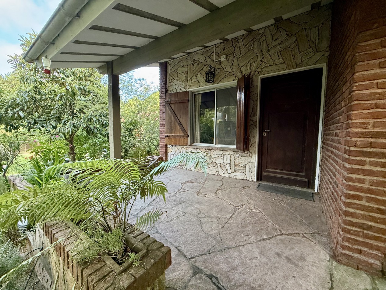 CASAS A METROS DE CARILO EN ZONA DE BUEN PINAR