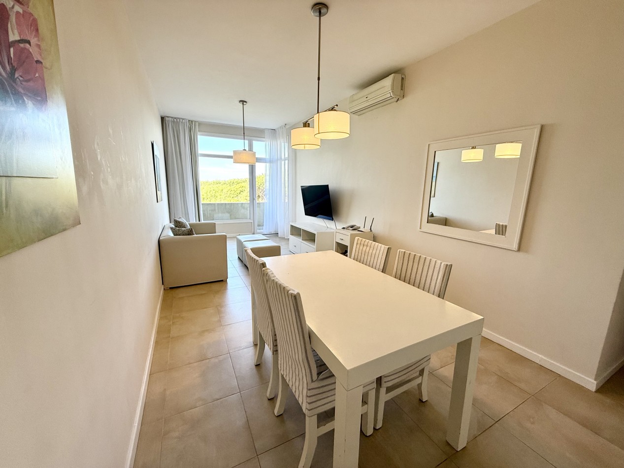 Departamento de 3 ambientes frente al mar