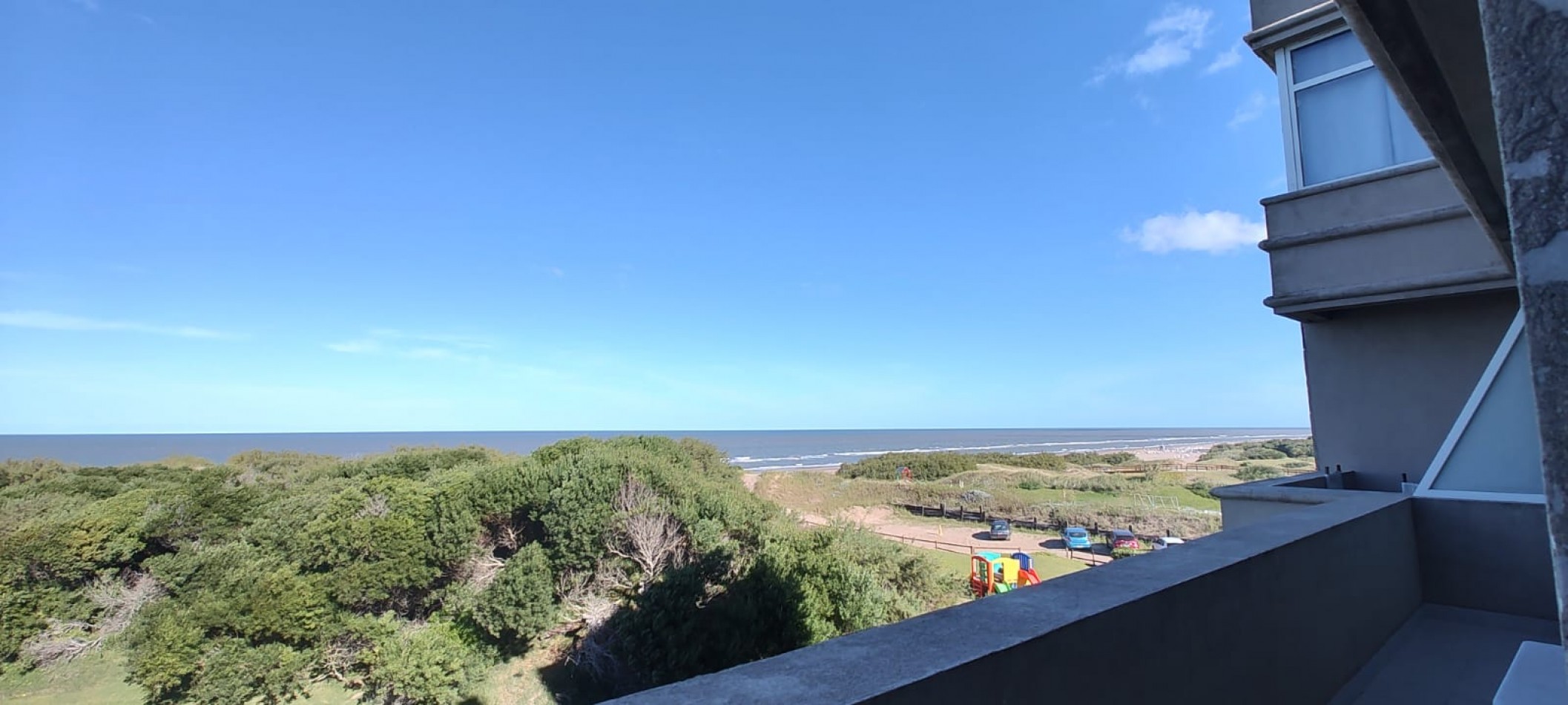 Departamento de 3 ambientes frente al mar