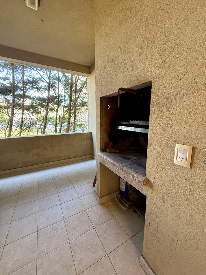 Amplio departamento en Carilo con vista al mar