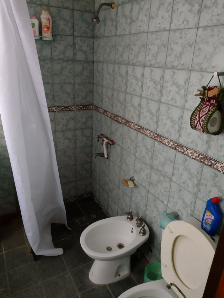 25 - AGRADABLE ESQUINA BALBOA