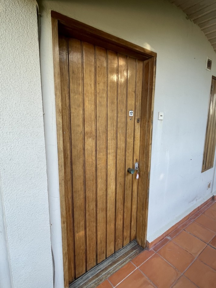 22 - MONOAMBIENTE CON VISTA AL MAR