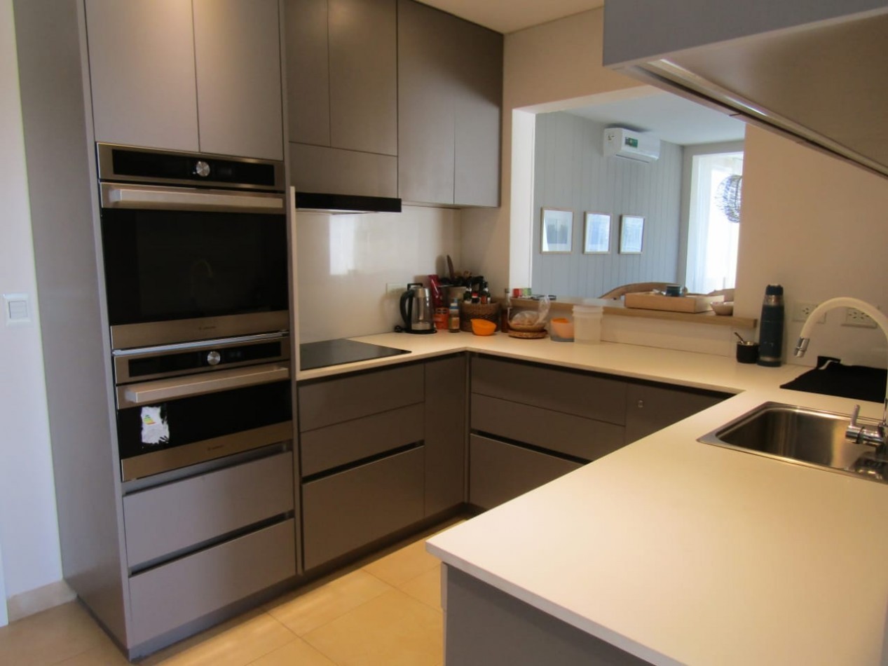 Importante duplex con vista al mar