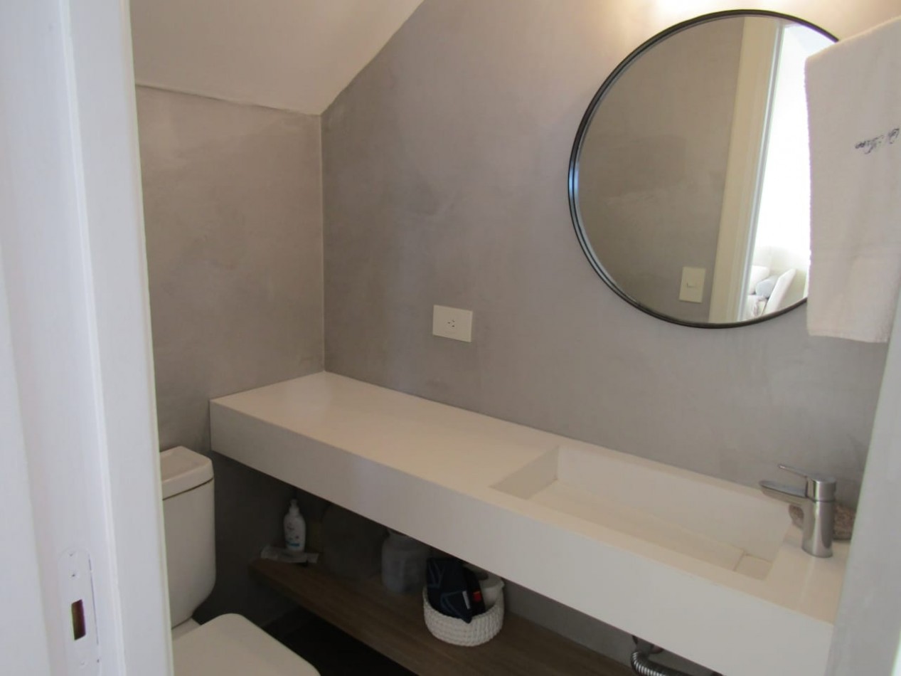 Importante duplex con vista al mar