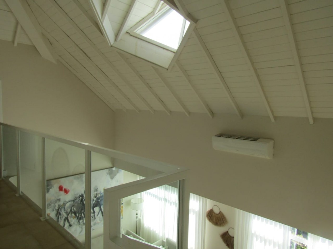 Importante duplex con vista al mar