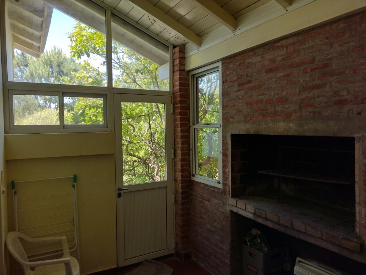 200 - HERMOSO CHALET A 2 CUADRAS DEL MAR EN PINAMAR 