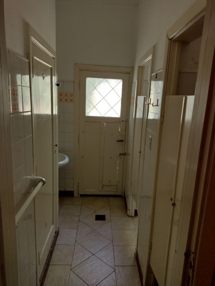 200 - HERMOSO CHALET A 2 CUADRAS DEL MAR EN PINAMAR 