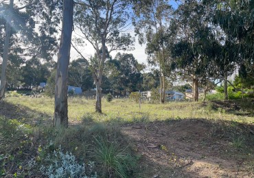 HERMOSO TERRENO EN COSTA ESMERALDA. LOTE 222 DEL BARRIO ECUESTRE.